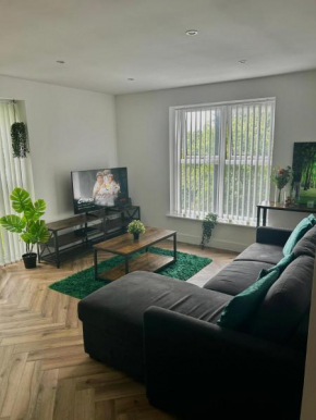 Brand New Luxury Modern Spacious